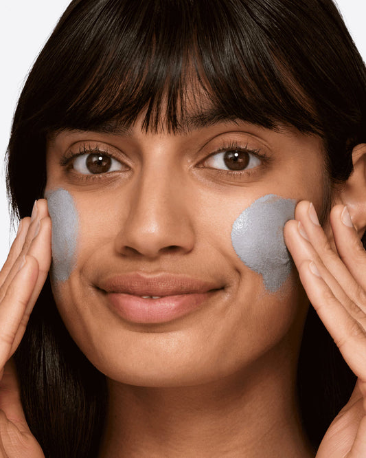 Clinique - All About Clean 2-in-1 Charcoal Mask + Scrub (Original) ©